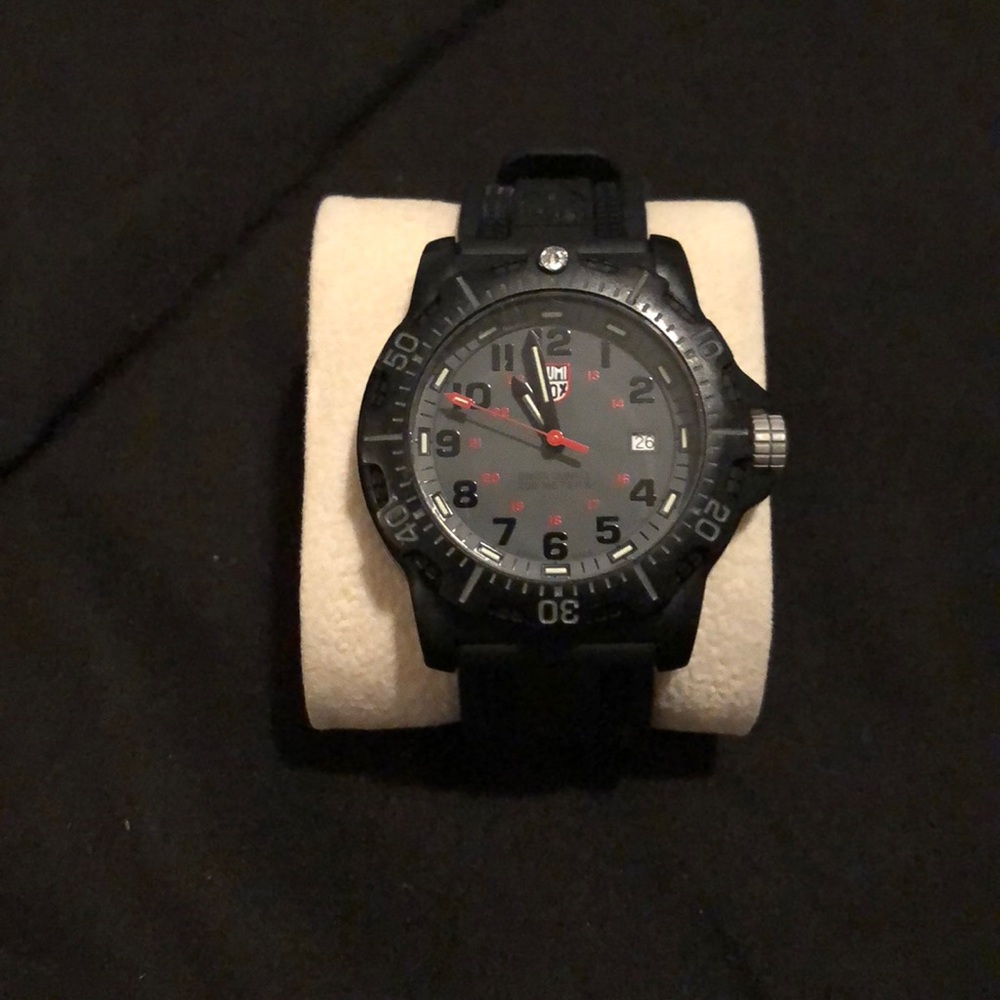 Men’s Luminox 8802 Carbon-Reinforced 45MM Watch